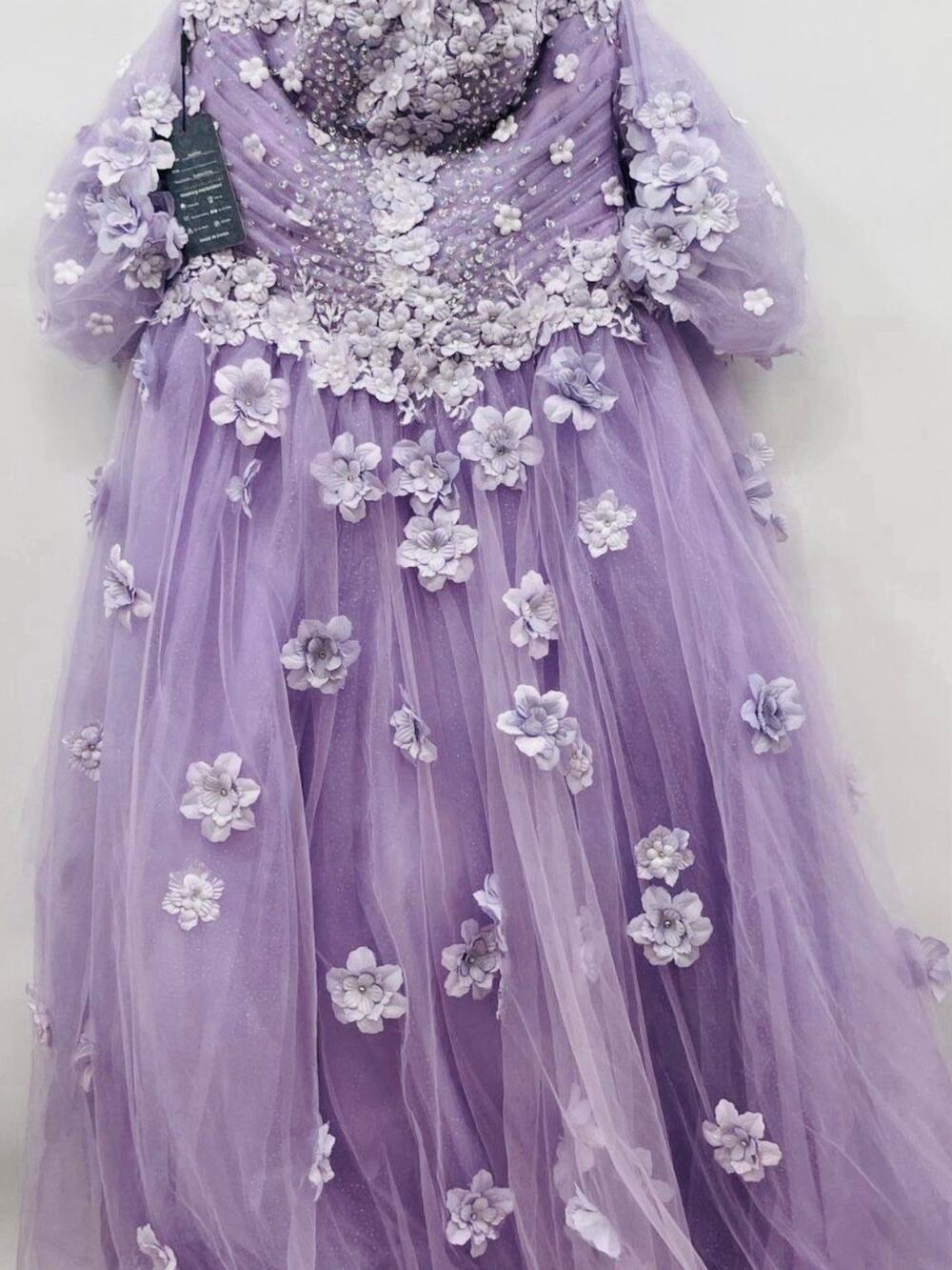 NEW Quinceanera Dress Lavender 3D Butterflies Ball Gown Sweet 16 Size 10/12